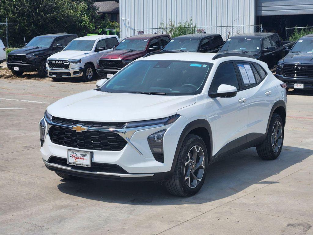 used 2024 Chevrolet Trax car, priced at $21,489
