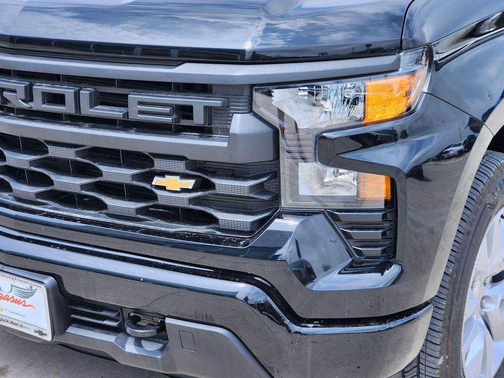 new 2025 Chevrolet Silverado 1500 car, priced at $39,715