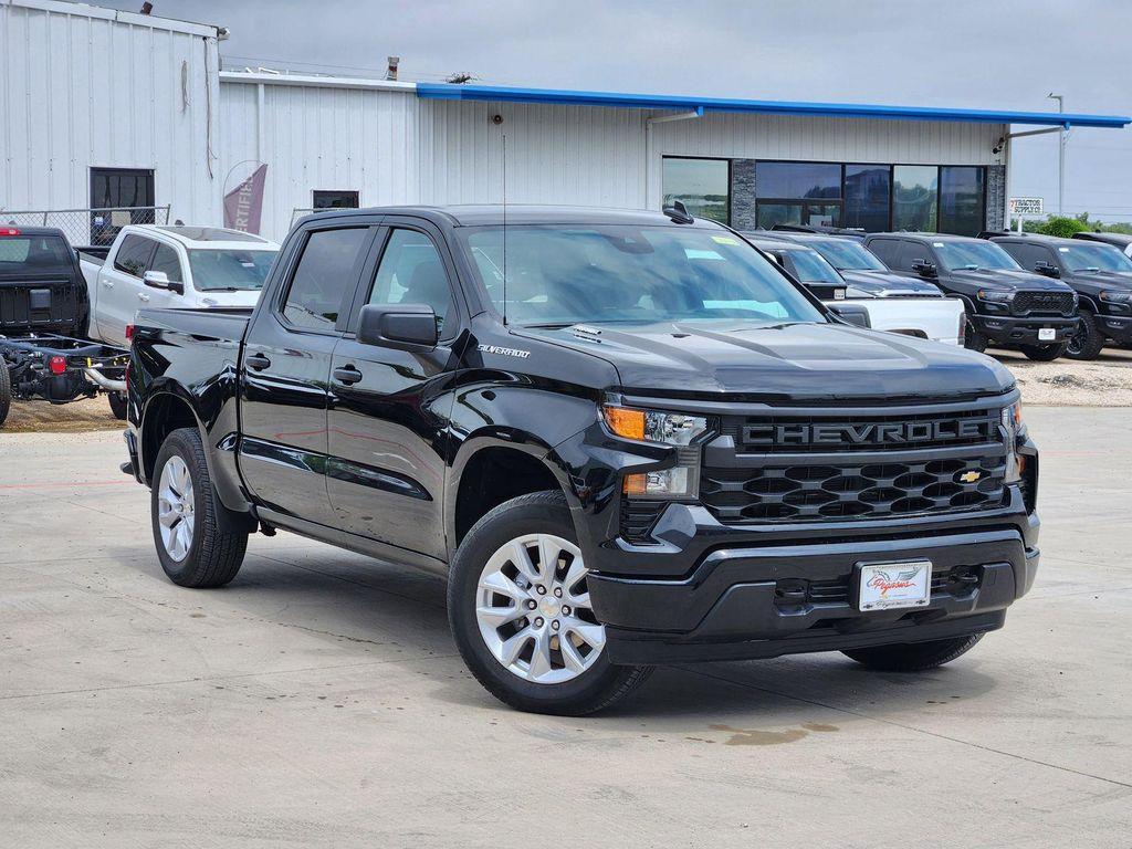 new 2025 Chevrolet Silverado 1500 car, priced at $39,715