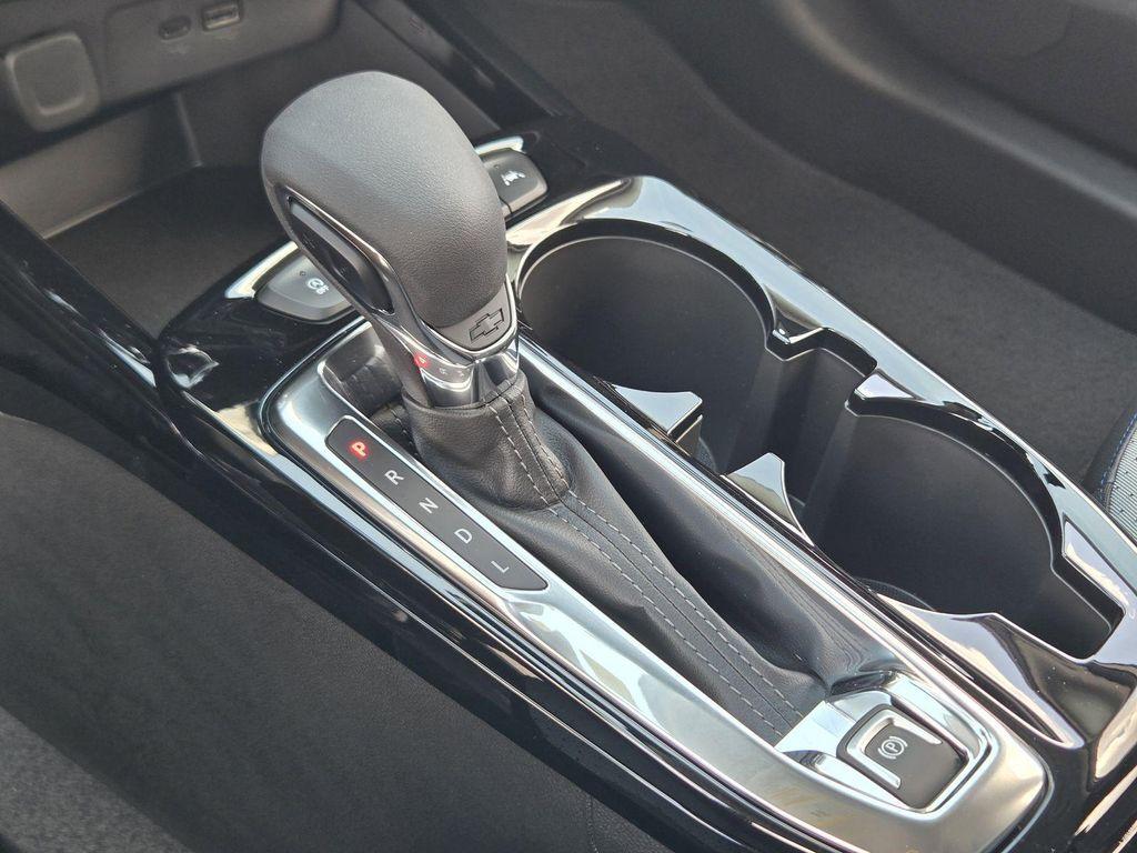 new 2025 Chevrolet Trax car, priced at $23,987