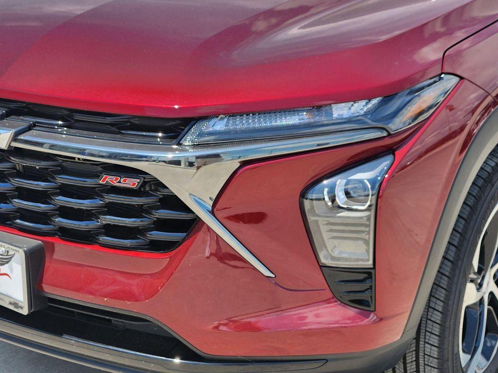 new 2025 Chevrolet Trax car, priced at $24,265