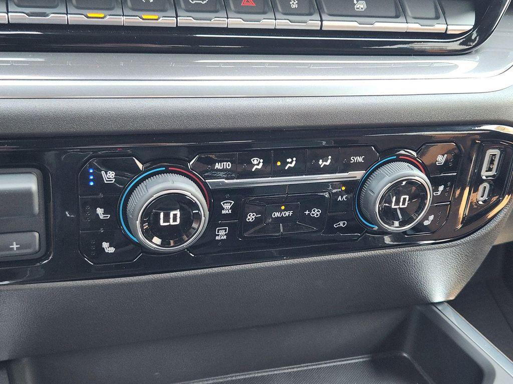 new 2025 Chevrolet Silverado 1500 car, priced at $72,629