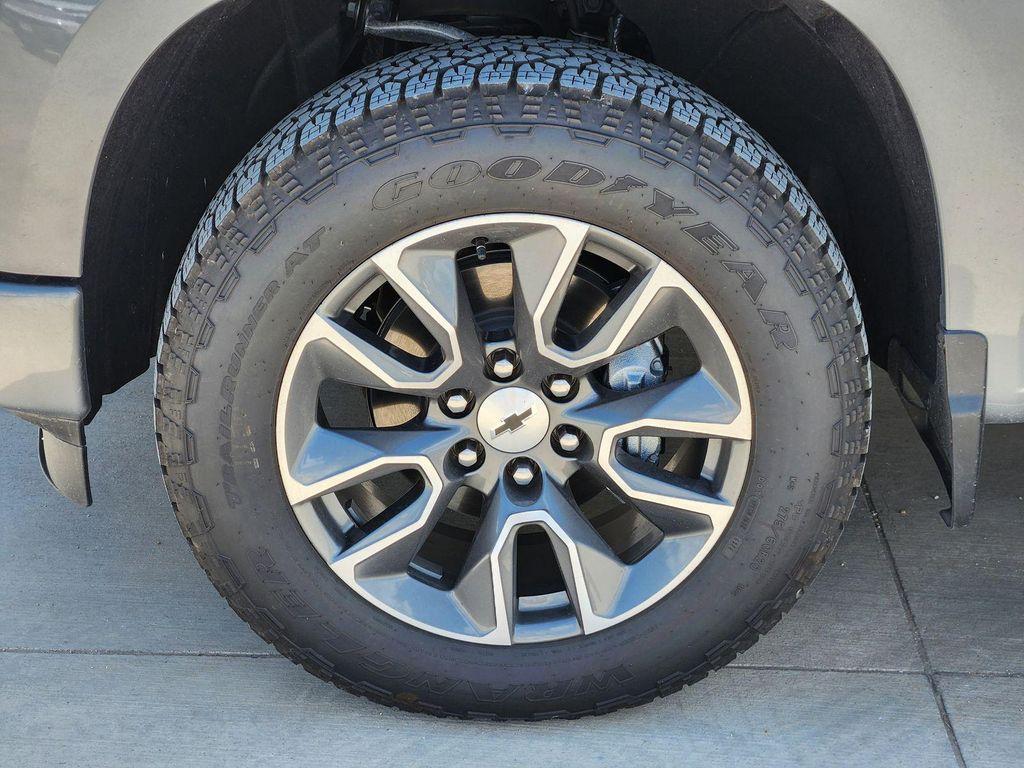 new 2025 Chevrolet Silverado 1500 car, priced at $62,015