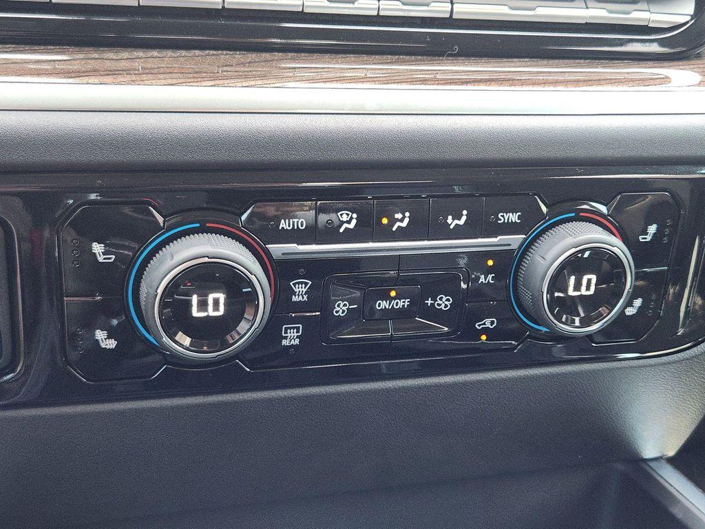 new 2025 Chevrolet Silverado 1500 car, priced at $62,015