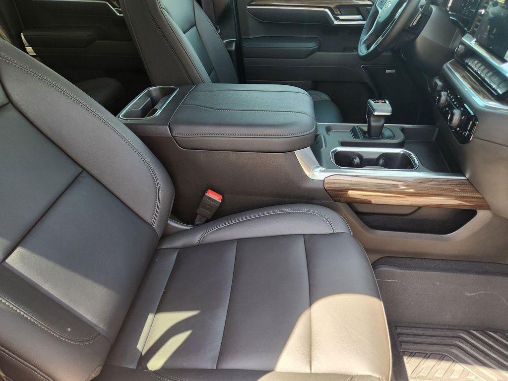 new 2025 Chevrolet Silverado 1500 car, priced at $62,015