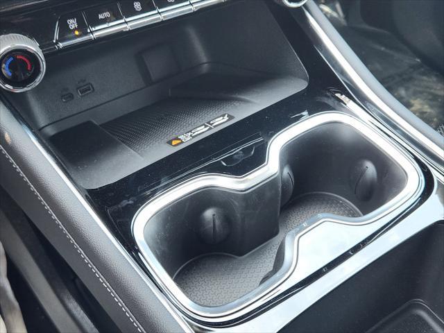 new 2025 Chevrolet Traverse car, priced at $49,995