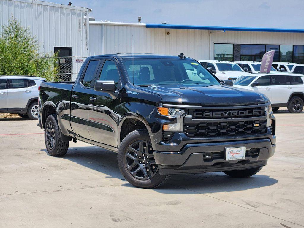 new 2025 Chevrolet Silverado 1500 car, priced at $43,369