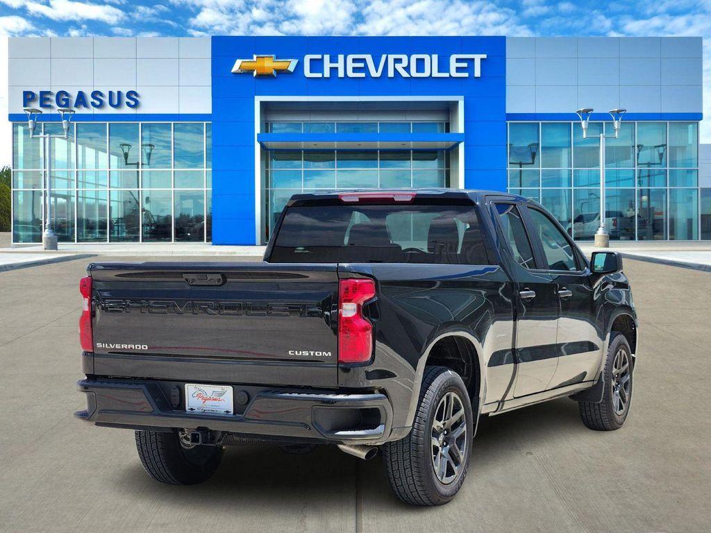 new 2025 Chevrolet Silverado 1500 car, priced at $43,369