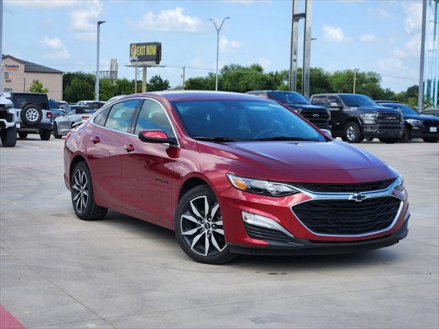 new 2025 Chevrolet Malibu car, priced at $27,211