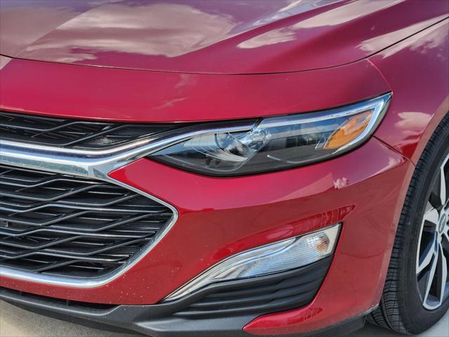 new 2025 Chevrolet Malibu car, priced at $27,211