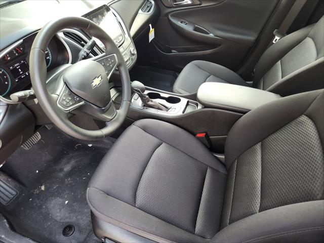 new 2025 Chevrolet Malibu car, priced at $27,211