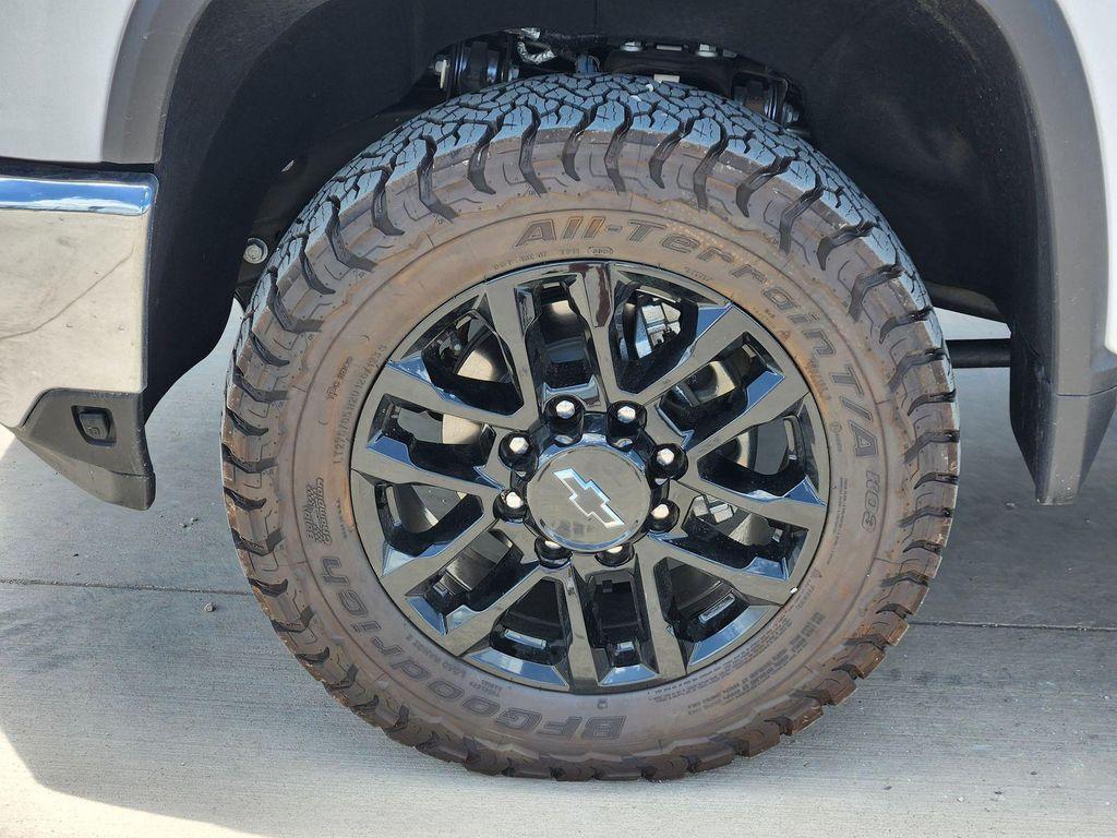 new 2025 Chevrolet Silverado 2500 car, priced at $67,077