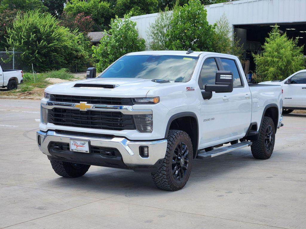 new 2025 Chevrolet Silverado 2500 car, priced at $67,077