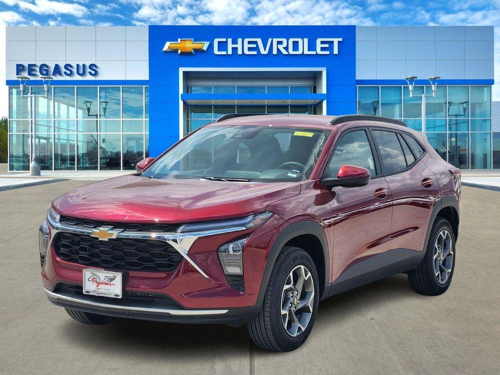 new 2025 Chevrolet Trax car, priced at $25,735
