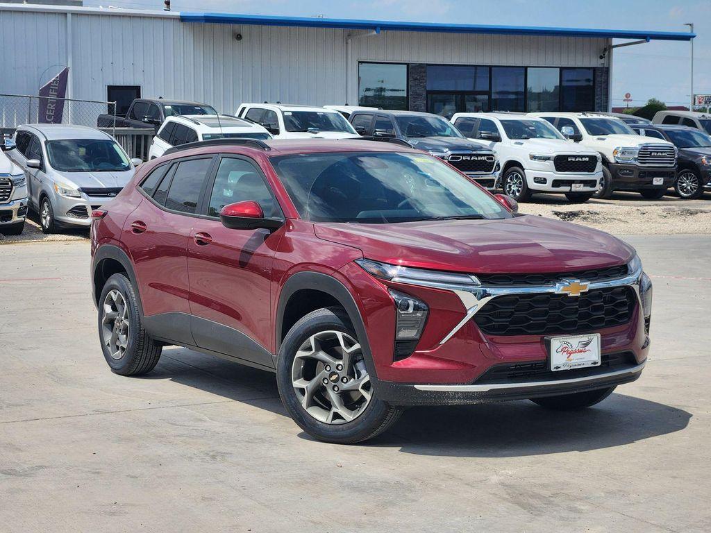 new 2025 Chevrolet Trax car, priced at $25,735