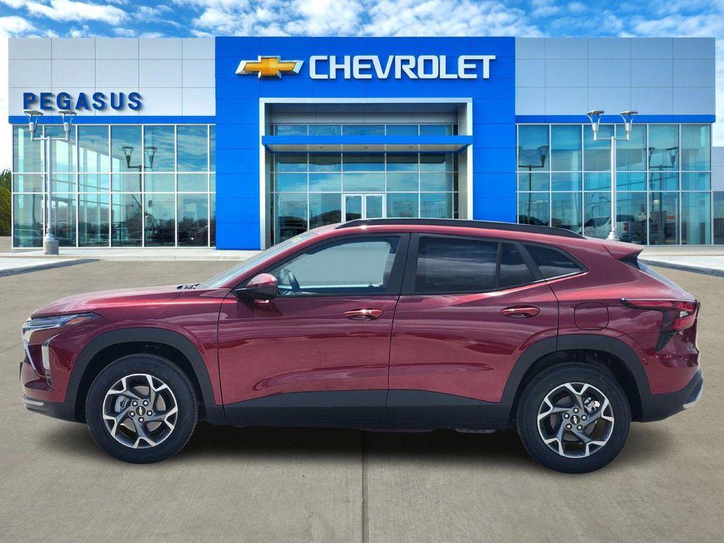 new 2025 Chevrolet Trax car, priced at $25,735
