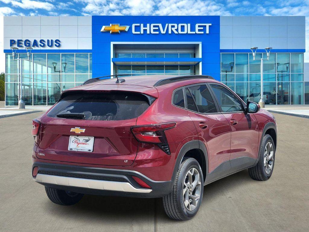 new 2025 Chevrolet Trax car, priced at $25,735