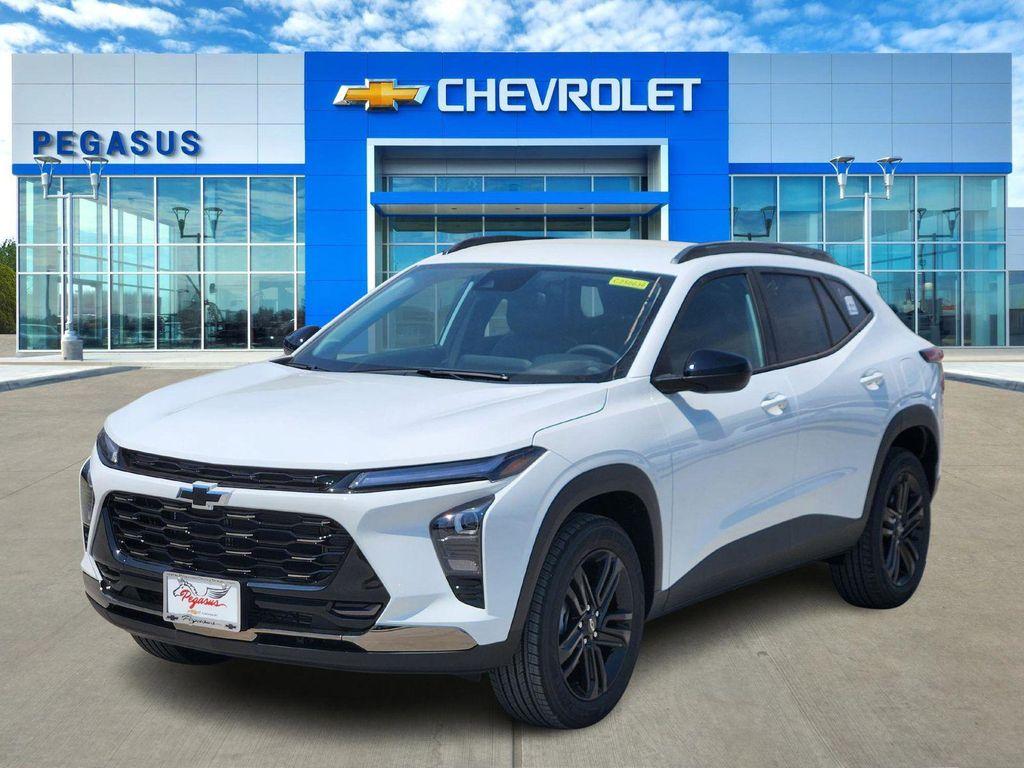 new 2025 Chevrolet Trax car, priced at $26,690