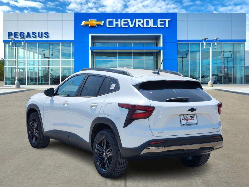new 2025 Chevrolet Trax car, priced at $26,690