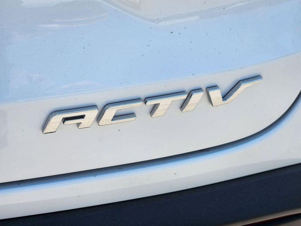 new 2025 Chevrolet Trax car, priced at $26,690