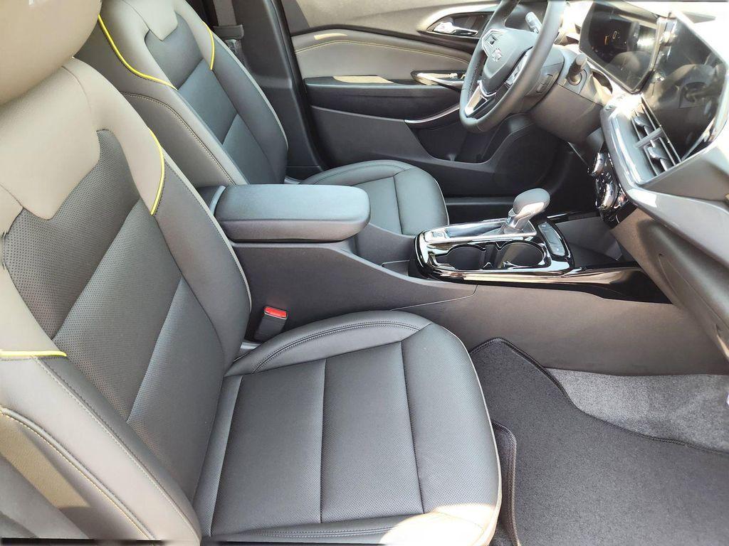 new 2025 Chevrolet Trax car, priced at $26,690