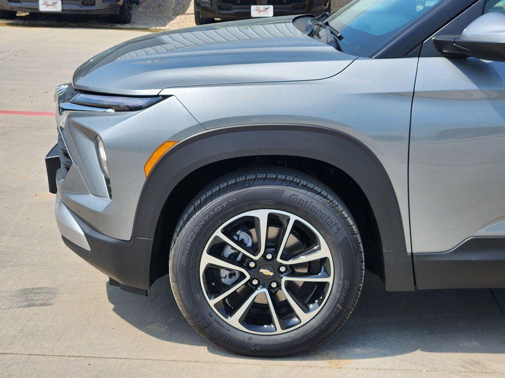 new 2026 Chevrolet TrailBlazer car, priced at $29,270