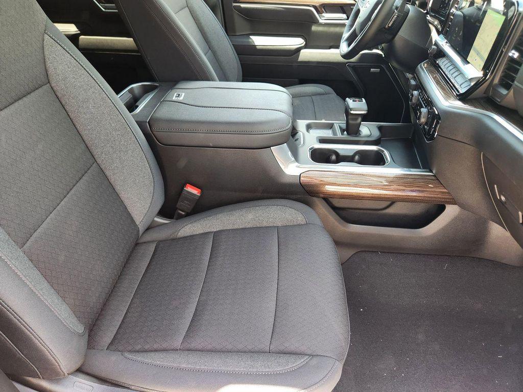new 2025 Chevrolet Silverado 1500 car, priced at $56,998