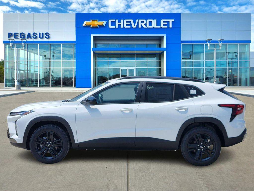 new 2025 Chevrolet Trax car, priced at $26,690