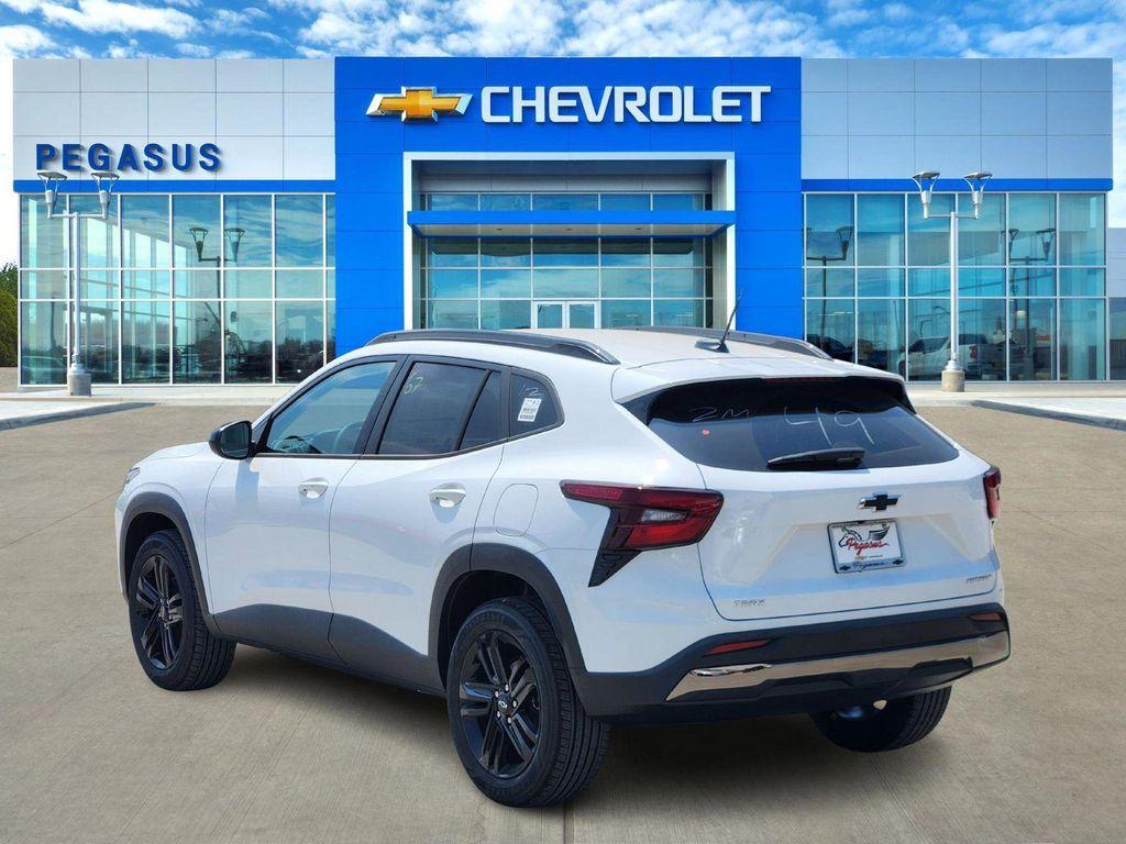 new 2025 Chevrolet Trax car, priced at $26,690
