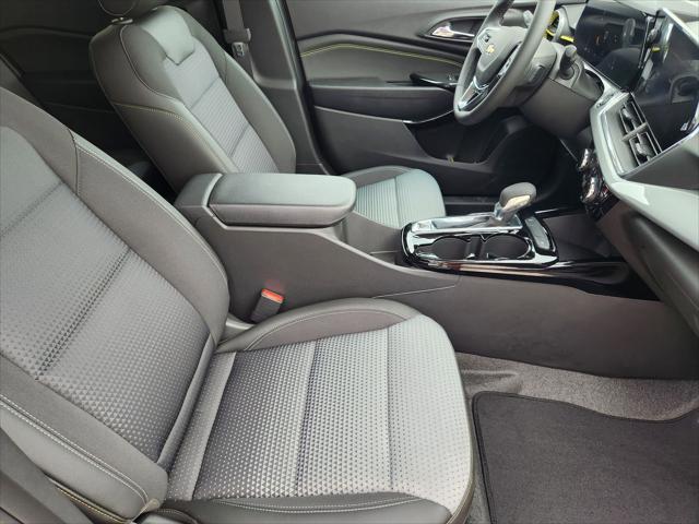 new 2025 Chevrolet Trax car, priced at $25,485
