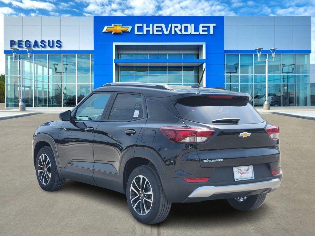 new 2026 Chevrolet TrailBlazer car, priced at $29,075