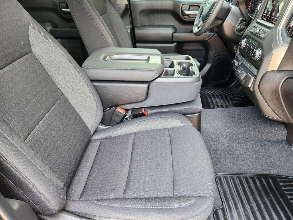 new 2025 Chevrolet Silverado 1500 car, priced at $47,665