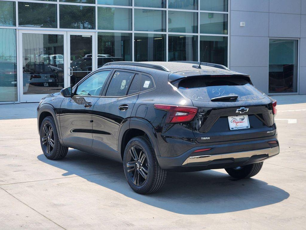 new 2025 Chevrolet Trax car, priced at $26,690