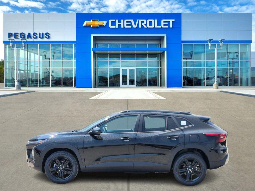 new 2025 Chevrolet Trax car, priced at $26,690