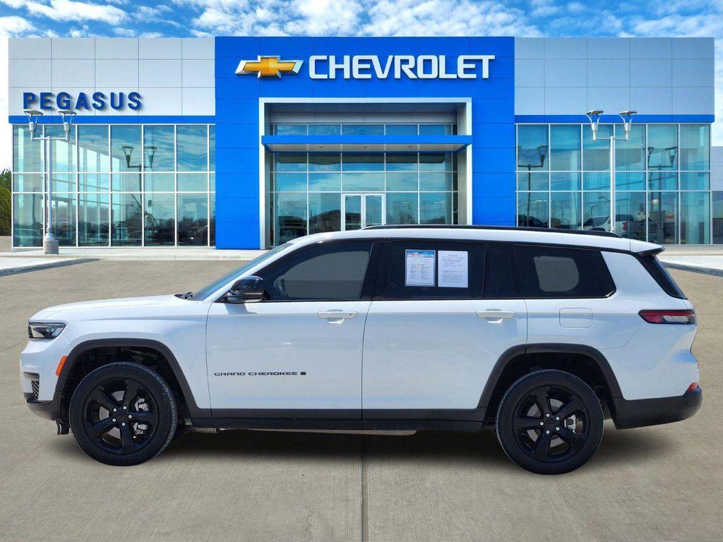 used 2024 Jeep Grand Cherokee L car, priced at $34,797
