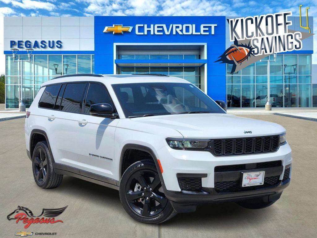 used 2024 Jeep Grand Cherokee L car, priced at $33,397