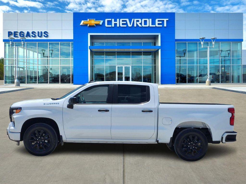 new 2025 Chevrolet Silverado 1500 car, priced at $39,997