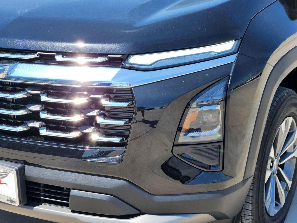 new 2026 Chevrolet Equinox car, priced at $30,495