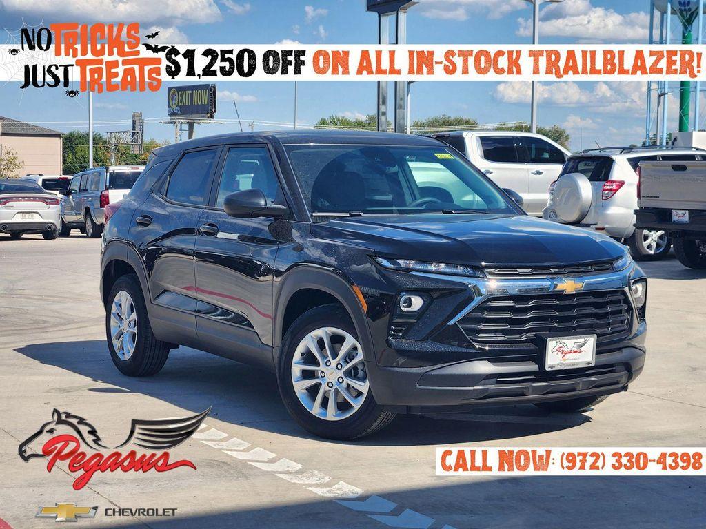 new 2026 Chevrolet TrailBlazer car, priced at $26,475