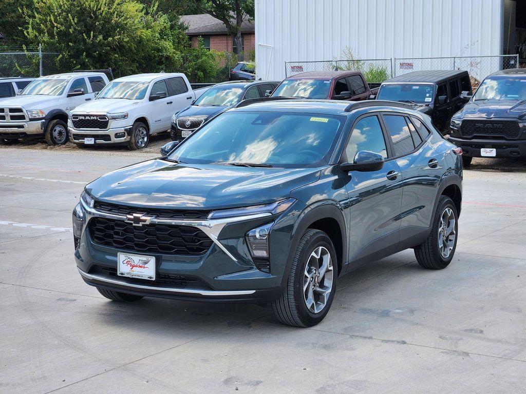 new 2025 Chevrolet Trax car, priced at $25,855