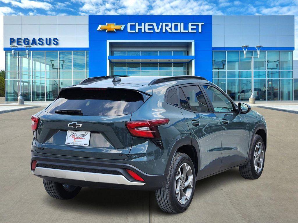 new 2025 Chevrolet Trax car, priced at $25,855