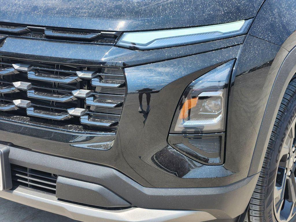 new 2026 Chevrolet Equinox car, priced at $31,040