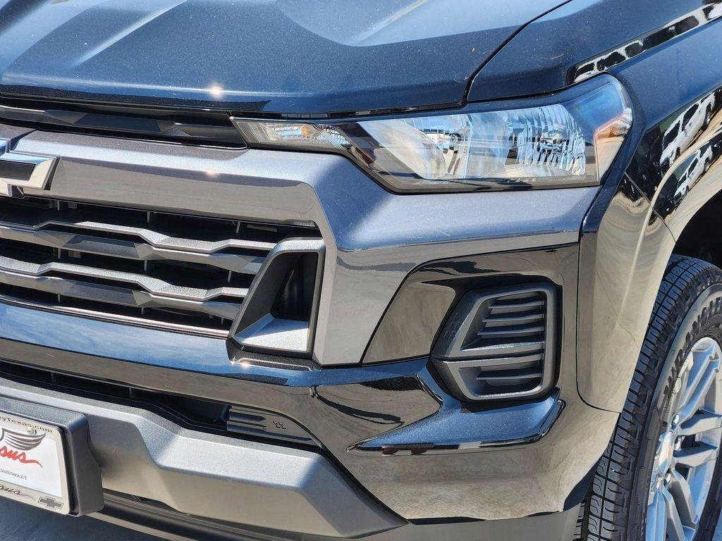 new 2026 Chevrolet Colorado car, priced at $39,515