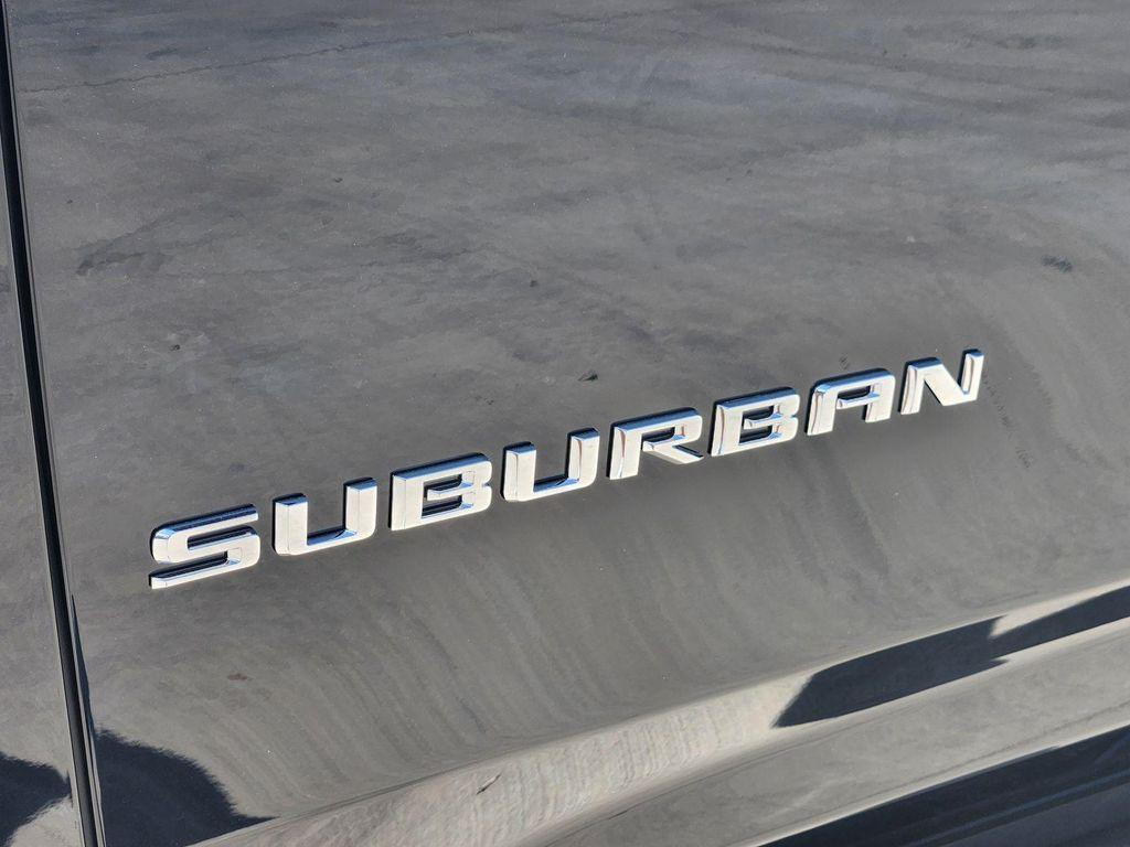 new 2025 Chevrolet Suburban car, priced at $62,445
