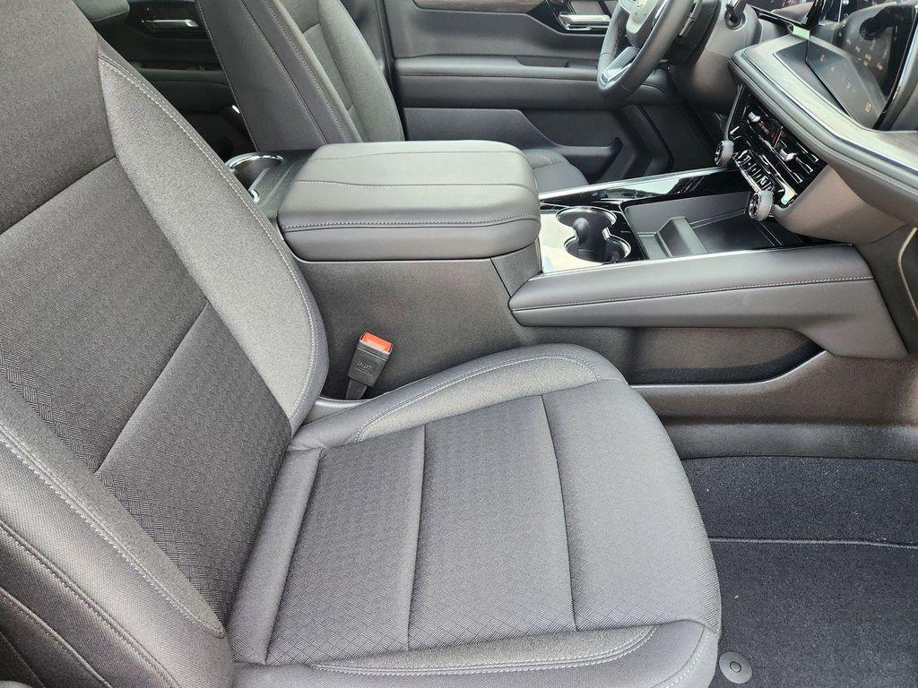 new 2025 Chevrolet Suburban car, priced at $62,445