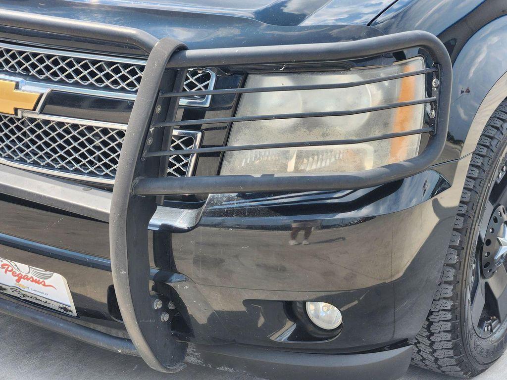 used 2011 Chevrolet Avalanche car, priced at $9,995
