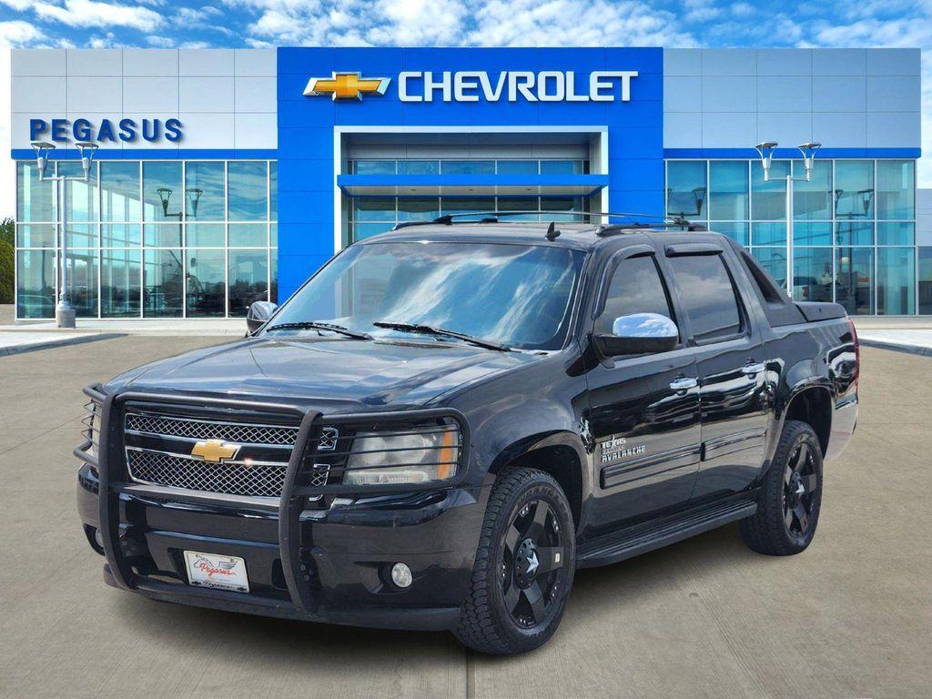 used 2011 Chevrolet Avalanche car, priced at $11,995