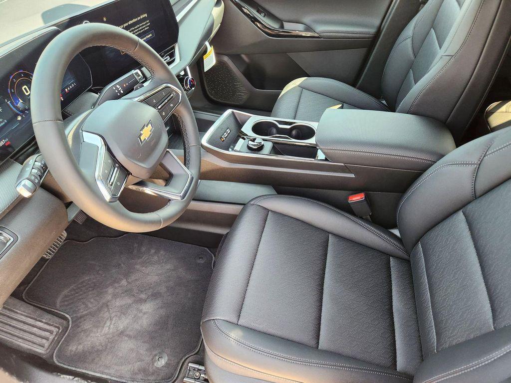 new 2026 Chevrolet Equinox car, priced at $32,545