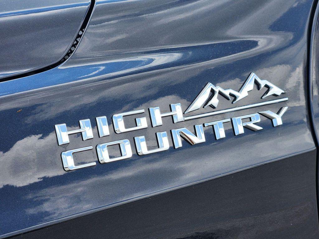 new 2025 Chevrolet Tahoe car, priced at $88,230