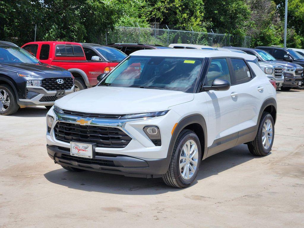 new 2026 Chevrolet TrailBlazer car, priced at $25,875